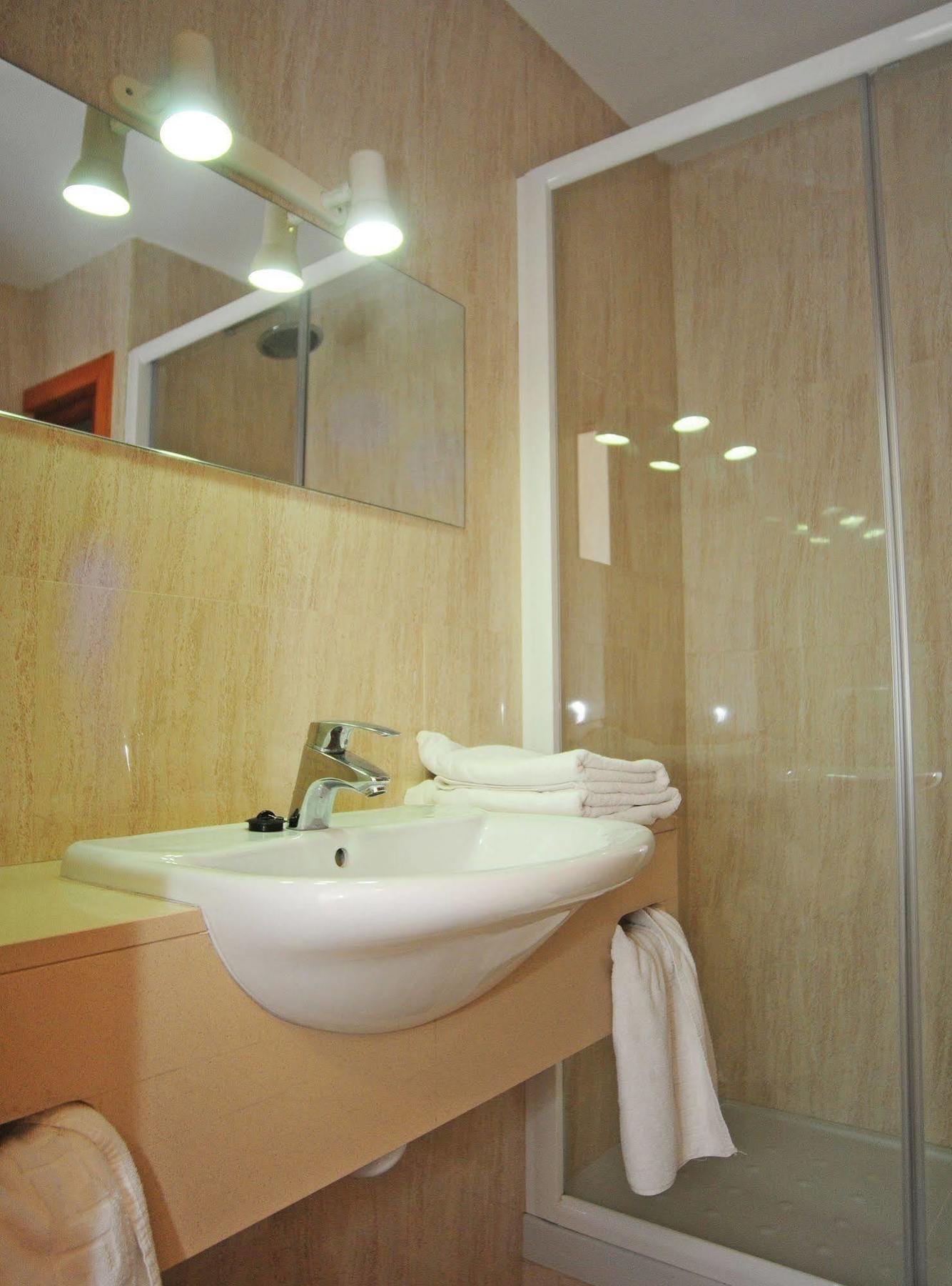 Malacosta A - Mc Apartments Ibiza ภายนอก รูปภาพ